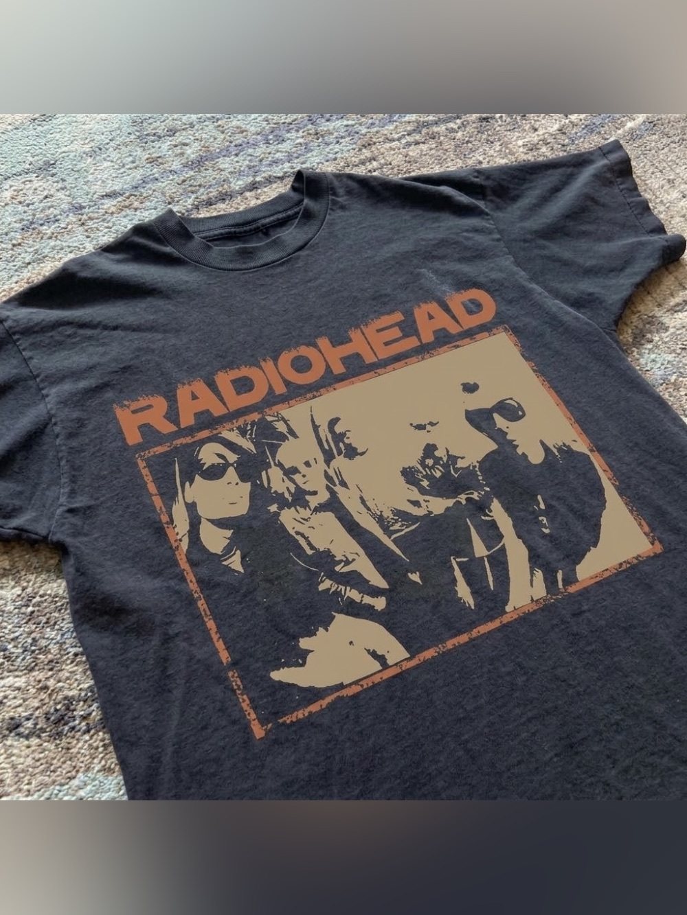 Radiohead Band Photo Black Alternative Rock Music Graphic T-Shirt - Picture 2 of 5